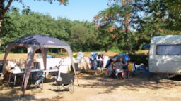 Kampeerplaats(en) - Plaatsing Tenten, Caravans Of Campers - Camping Club Tikayan La Vallée du Paradis