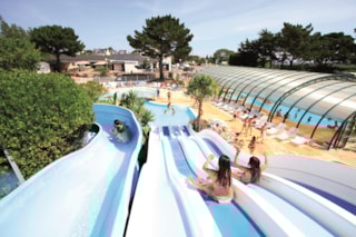  Camping Le Moteno PLOUHINEC Bretagne FR