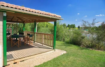 Mietunterkunft - Chalet Paradis Loisirs  35M² (2 Schlafzimmer) - Castel Camping Les Bois du Bardelet