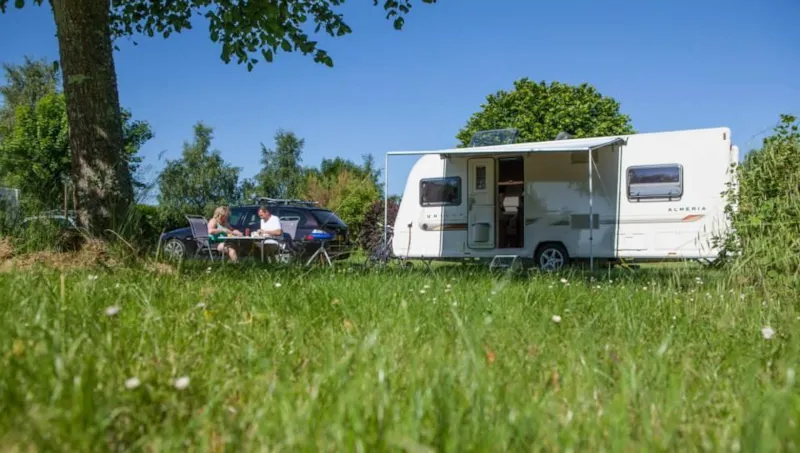 Emplacement Classique : 100M² Avec Électricité 10A