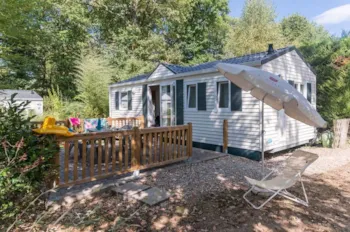 Mietunterkunft - Mobilheim  Grand Charme 32M² (3 Schlafzimmer) - Castel Camping Les Bois du Bardelet