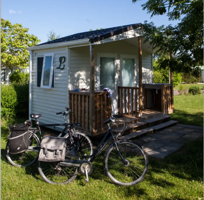 Castel Suite : Emplacement Luxe 180M² Avec Sanitaires Privatifs, Électricité 16A