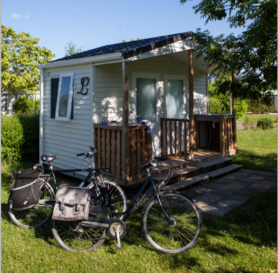 Castel Suite : XL pitch 180m² with private bathroom - electricity 16A