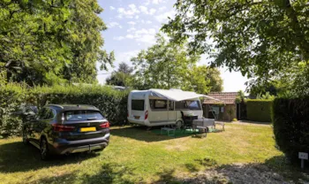 Stellplatz - Komfort Stellplatz :  Luxus Stellplatz 180M² Strom 16A - Castel Camping Les Bois du Bardelet