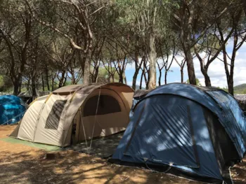 Stellplatz - Zeltplatz Mittleres/Grosses Zelt - Camping Village Rocchette