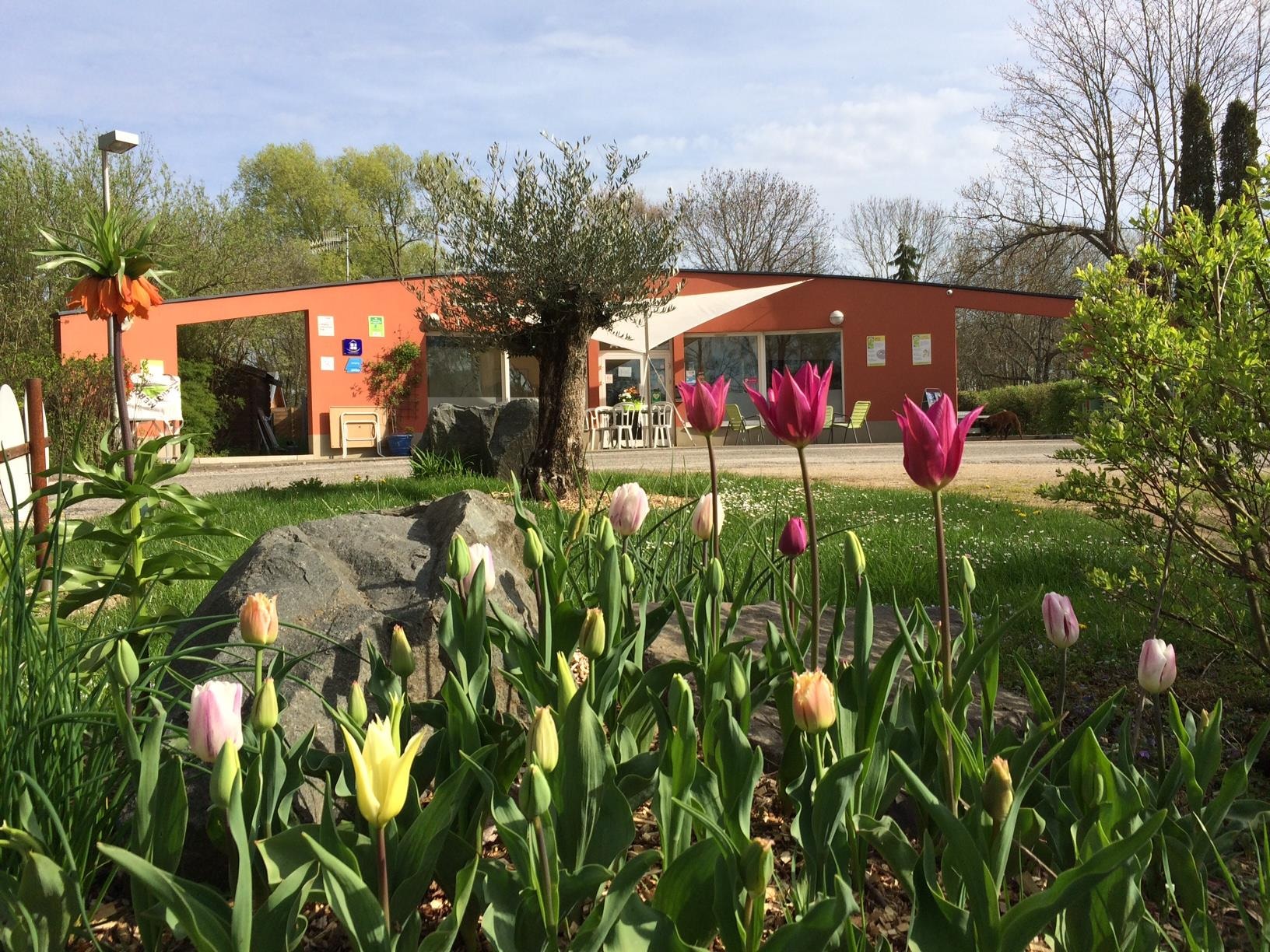 Camping Onlycamp L'Etang des Forges — Photo 1