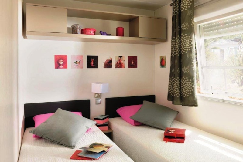 Hytte i Anneyron – Mobile home Premium 31m² (3 bedrooms) + covered terrace + Dishwasher + TV 6 Ppl. – photo 6