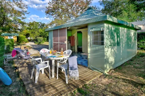 Location - Bungalow Funflower Standard 25M² (2 Chambres) - Sans Sanitaires Privés - image n°1 - Flower Camping La Chataigneraie