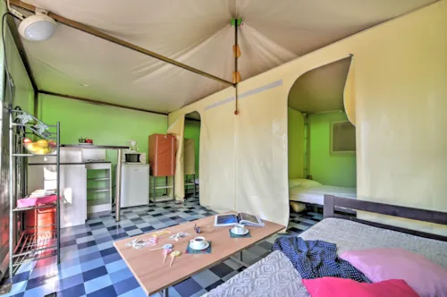 Location - Bungalow Funflower Standard 25M² (2 Chambres) - Sans Sanitaires Privés - image n°3 - Flower Camping La Chataigneraie