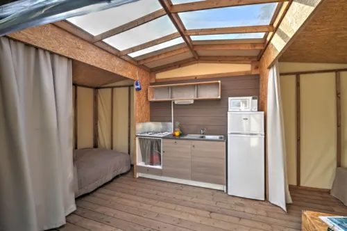 Accommodation - Lodge Maori Confort 17M² (2 Bedrooms) - Without Toilet Blocks + Sheltered Terrace - image n°4 - Flower Camping La Chataigneraie