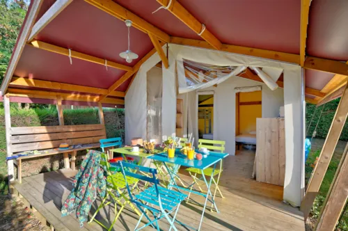 Location - Freeflower Confort 22M²  (2 Chambres) + Terrasse Couverte - image n°3 - Flower Camping La Chataigneraie