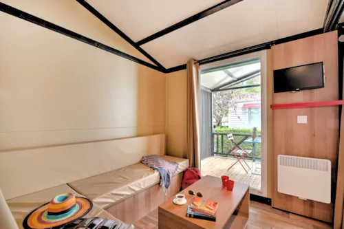 Location - Chalet Confort 35M² (3 Chambres) + Terrasse Couverte + Tv - image n°6 - Flower Camping La Chataigneraie