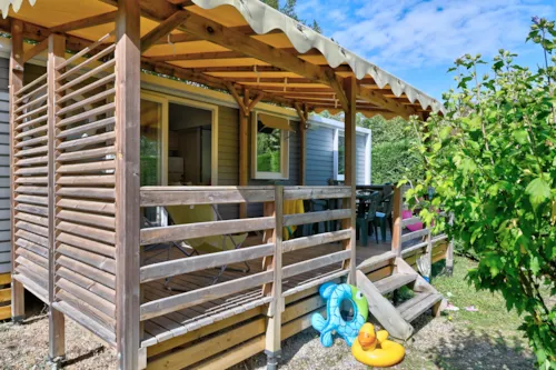 Location - Mobil Home Confort 31M² (3 Chambres) +  Terrasse Couverte + Tv - image n°1 - Flower Camping La Chataigneraie