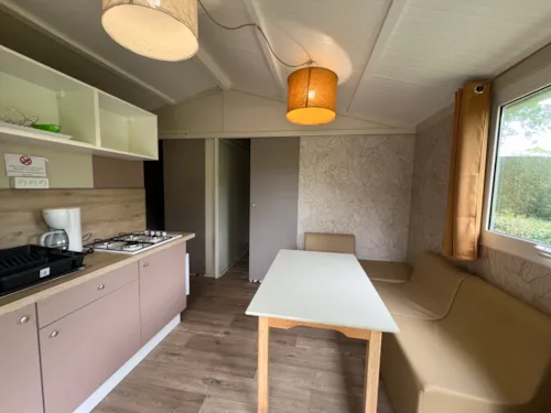 Location - Chalet Confort 25M² (2 Chambres) + Terrasse Couverte - image n°6 - Flower Camping La Chataigneraie