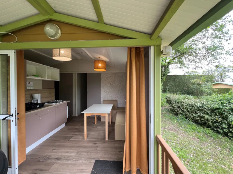 Chalet Confort 25M² (2 Chambres) + Terrasse Couverte