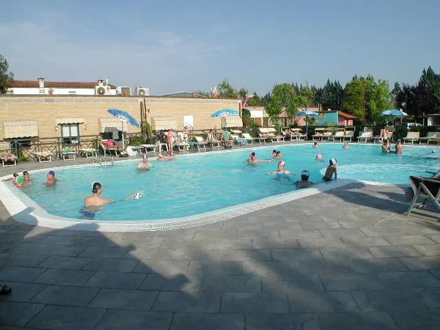 Torre Pendente Camping Village
