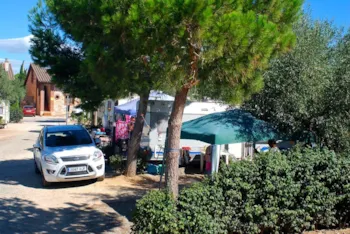 Stellplatz - Stellplatz Plus 90 - 100M²  + Strom 16A + Fließwasser- Und Abwasseranschluss - Camping L'Ametlla Village Platja