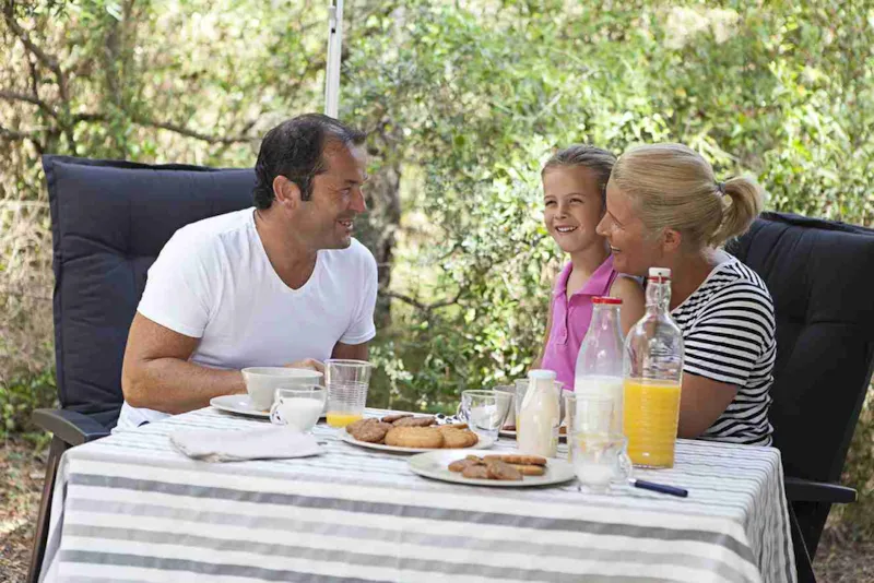 Emplacement Cat. 'A1' Pour Caravane, Camping Car, Tente-Remorque, Tente