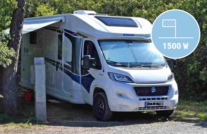 Piazzola Comfort + A1 carico acque chiare, scarico acque grigie e nere e allaccio 1500W