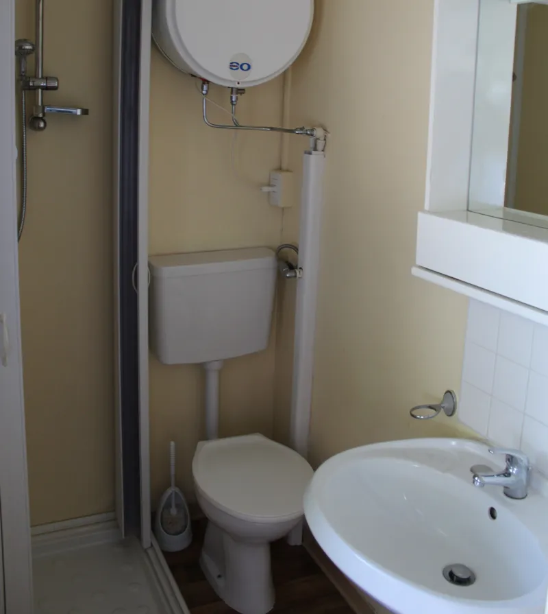 Small Mobile Home (2/3)