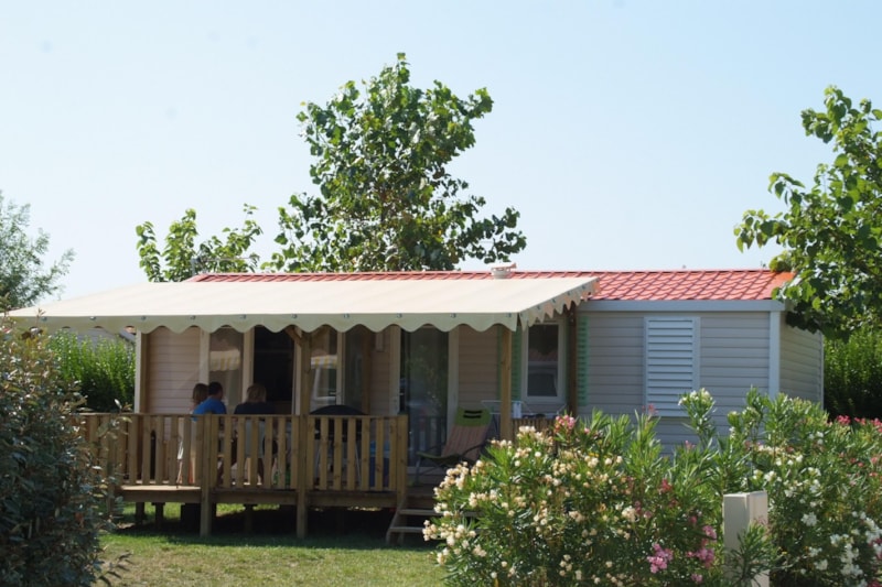 Stacaravan Family 3 kamers overdekt terras Vaatwasmachine TV airconditioning / Nespresso