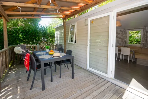 Accommodation - Mobile Home Fruité 2 Bedrooms /Sheltered Terrace / Tv / Dishwasher Air-Conditioning / Nespresso - image n°2 - Camping Le Soleil Fruité