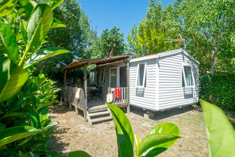 Mobile home Fruité 2 Bedrooms /sheltered terrace / TV / Dishwasher air-conditioning / Nespresso