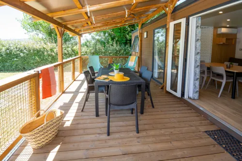 Huuraccommodatie(s) - Stacaravan Corail 3 Slaapkamers  Overdekt Terras Airconditioning Tv Vaatwasmachine Nespresso Maandag - image n°2 - Camping Le Soleil Fruité