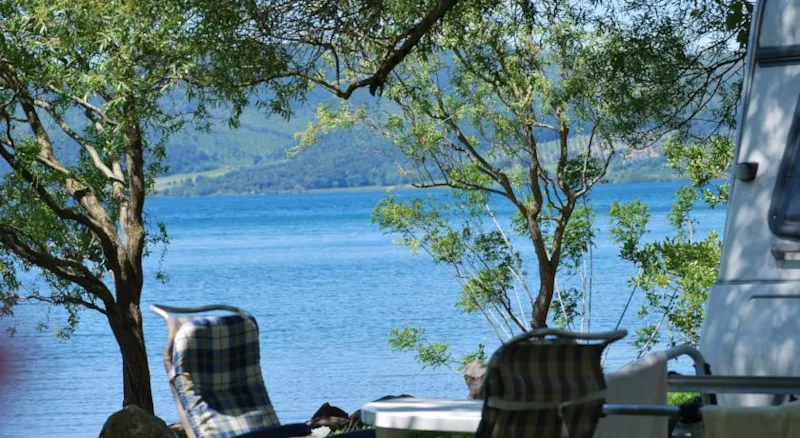 Pitch View Blue Lake View - Caravan