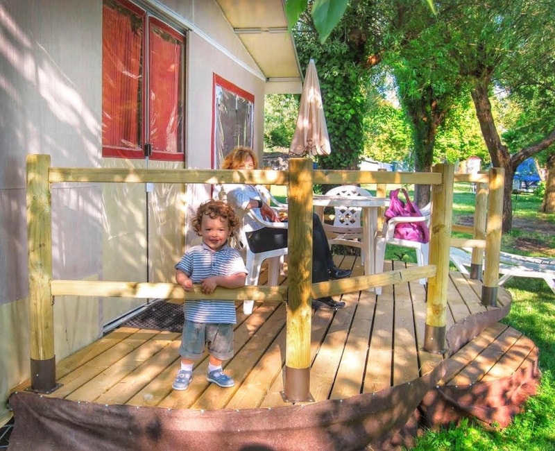 Lodgetent Deluxe - 10 Meter vom Strand entfernt