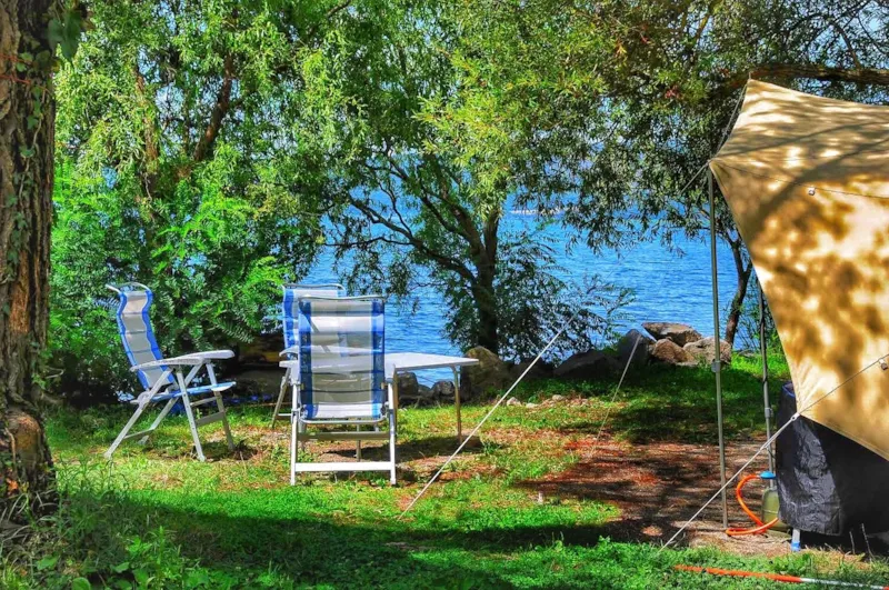 Pitch View Blue Lake View - Caravan