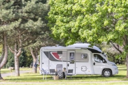 Stellplatz - Pauschale 10A **** - Camping Sandaya La Ribeyre