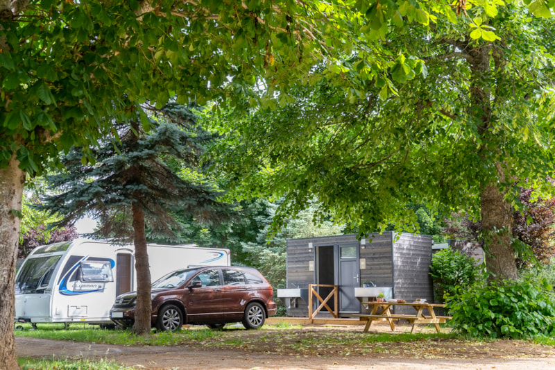 Standplaats De oever van het meer Premium