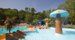 Camping Paradis Le Ruou - image n°7 - Roulottes