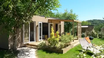 Mietunterkunft - Mobilheim 2 Zimmer + Jacuzzi New 2018 - Camping Marvilla Parks - Domaine de Soleil Plage