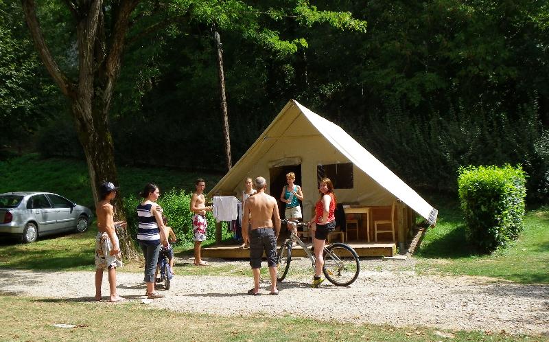Mietunterkunft - Zelt Lodge Amazone 22M² Ohne Sanitäranlagen - Camping Qualité le Val de Saures