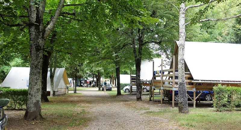 Mietunterkunft - Zelt Lodge Amazone 22M² Auf Pfählen - Ohne Sanitäranlagen - Camping Qualité le Val de Saures