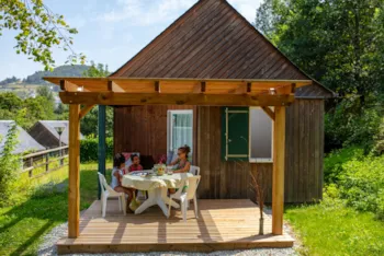 Mietunterkunft - Chalet 32M² / 2 Schlafzimmer Mit Einer Großen Terrasse Mit Blick Auf Den Fluss Lot. - Camping Qualité le Val de Saures
