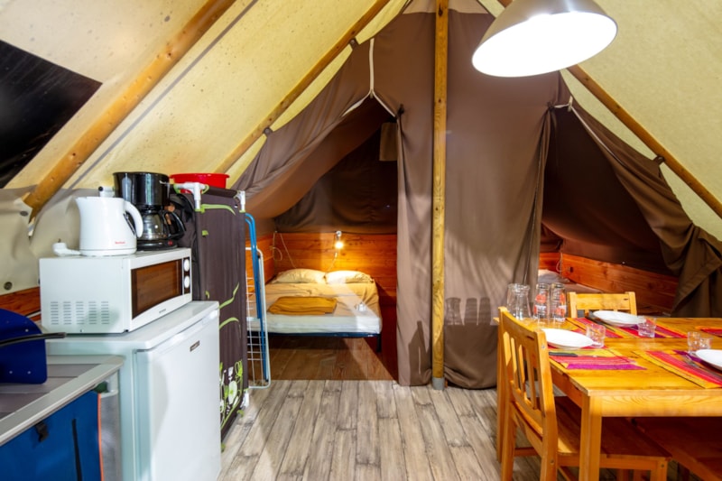 Zelt Lodge Amazone 22m² ohne Sanitäranlagen