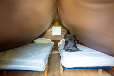 The ideal 2-person bivouac tent for hikers