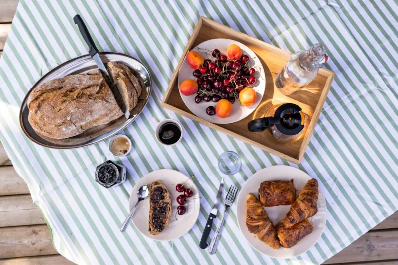 Chalet Pmr 32M² / 2 Ch + Terrasse Couverte (Tv-Wifi-Draps) Adapté Pour Personnes À Mobilité Réduite