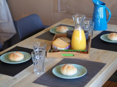 Wood PREMIUM Tent, 30 m² - 2 bedrooms, 10 m² covered patio - no bathroom facilities