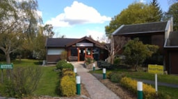 Établissement Camping Le Parc De Paris - Villevaudé