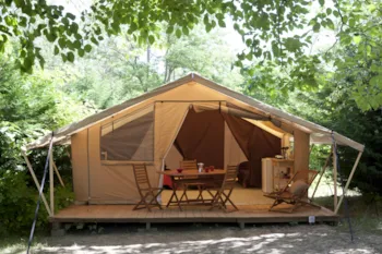 Mietunterkunft - Lodge Komfort - 2 Schlafzimmer - Keine Sanitäranlagen - ROMANEE Grottes de Roffy