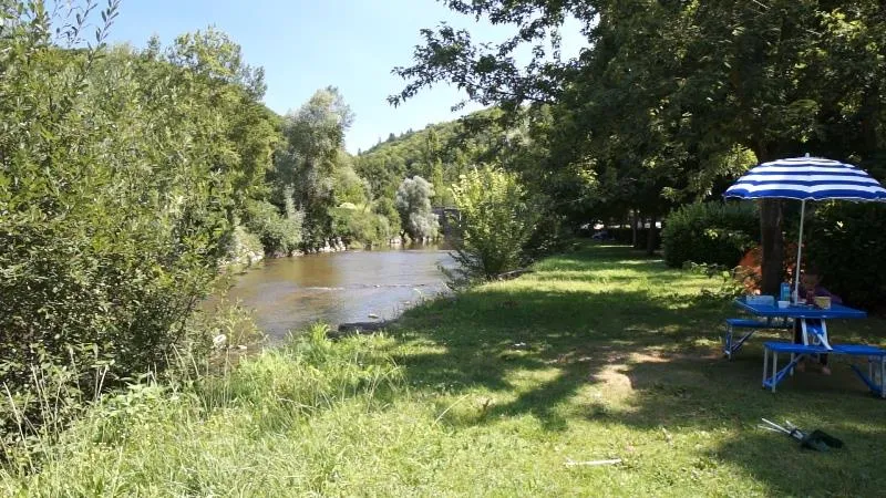 Emplacement Bord De Rivière