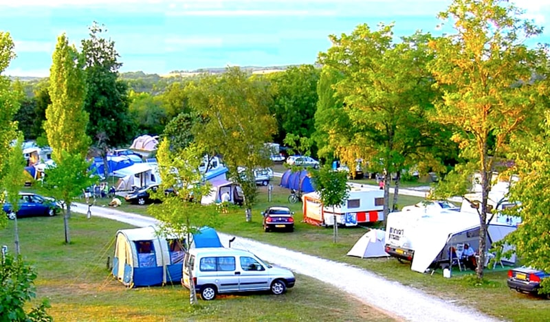 Emplacement camping-car / caravane / tente