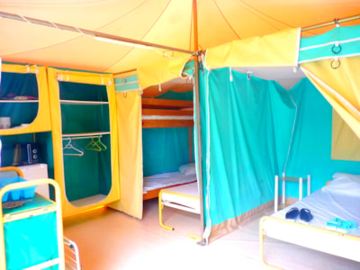 Economic canvas tent / 2 bedrooms - terrace