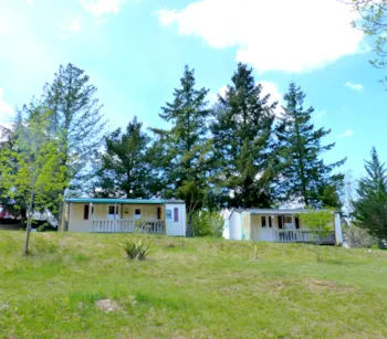 Mietunterkunft - Mobilheime / 3 Schlafzimmer / Klimaanlage - Liegeterrasse Grün - Camping Quercy Vacances ****