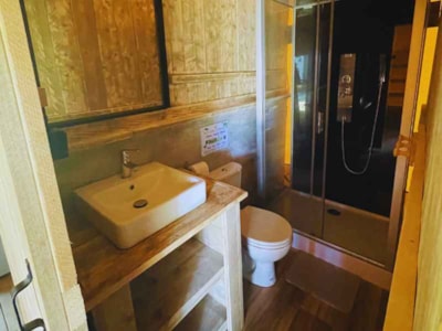 Taiga Lodge / 2 rooms / with sanitary facilities - terrace on stilts