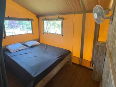 Taiga Lodge / 2 rooms / with sanitary facilities - terrace on stilts